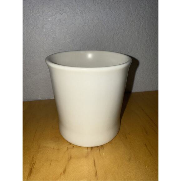 Starbucks 16oz 2010 coffee mug with copper log EST 1971 - Picture 2 of 6